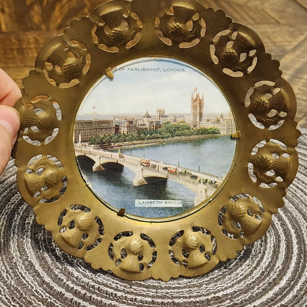 VTG - British Picture Souvenir Plate - Brass - Lambeth Bridge